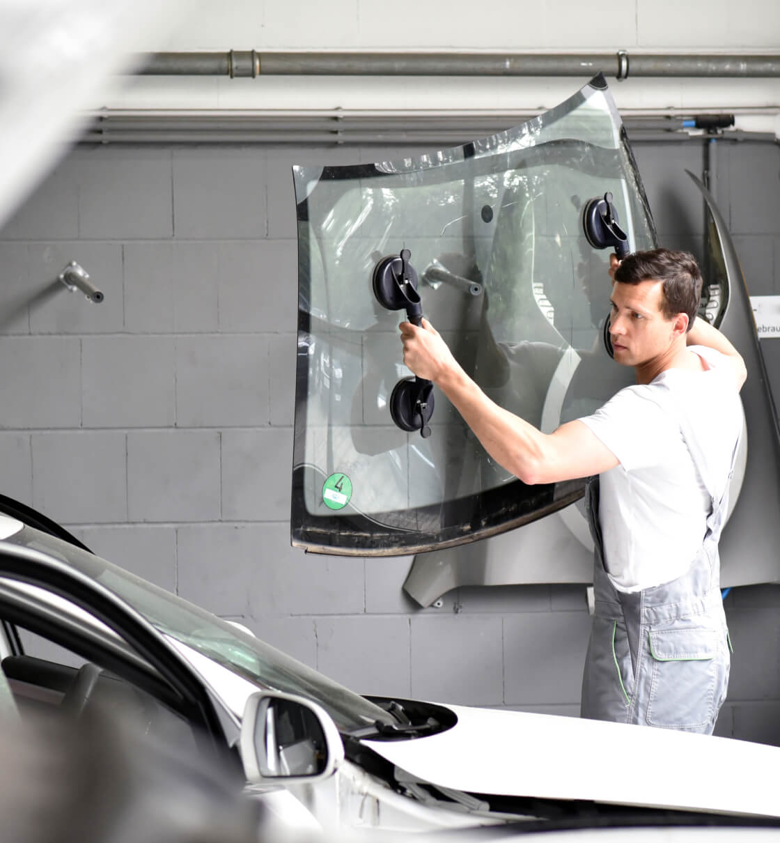 Windshield Repair vs. Replacement